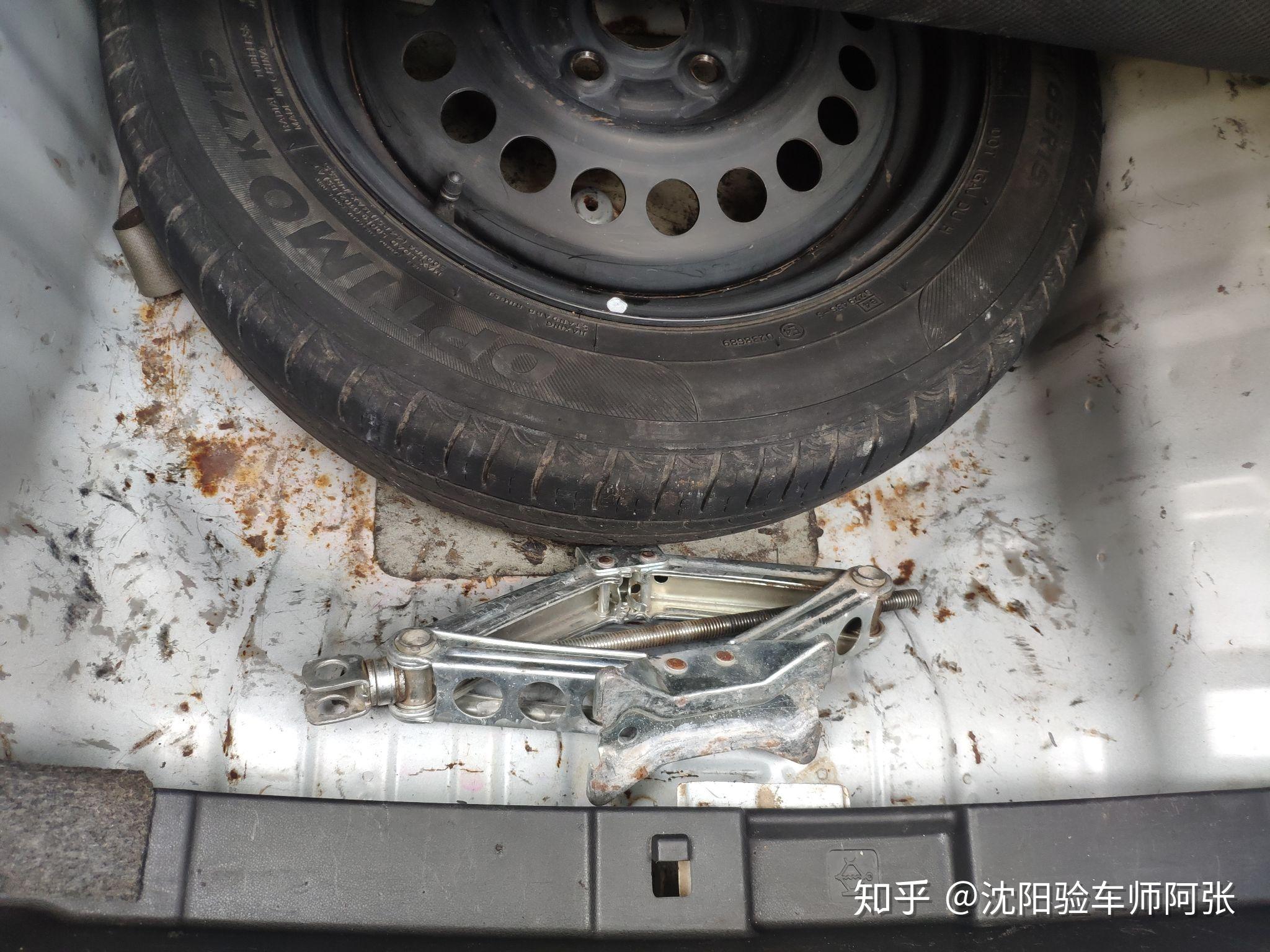 检车作业:2012款本田 锋范经典 1.5l 自动精英版