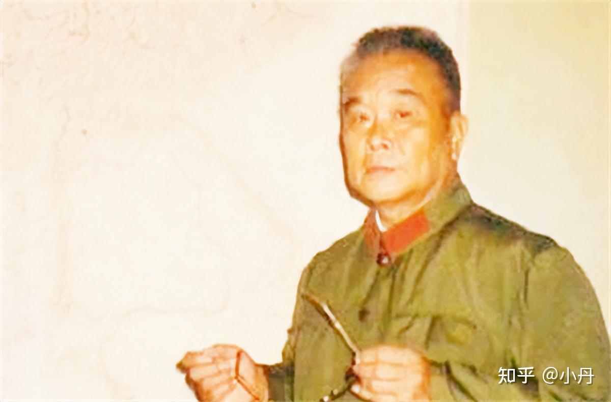开国少将刘振华,解放海南立大功,76年任外交副部长,88年授上将 - 知乎
