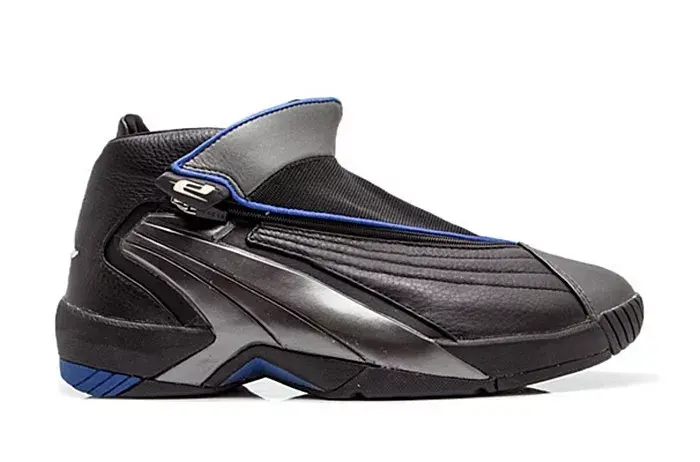 jumpman swift 6(136031)兰迪·布朗和哈珀这两位乔丹的老队友也在