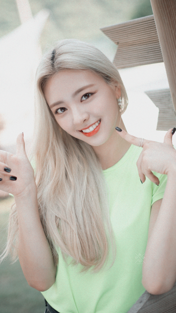 壁纸itzyyuna申有娜合集