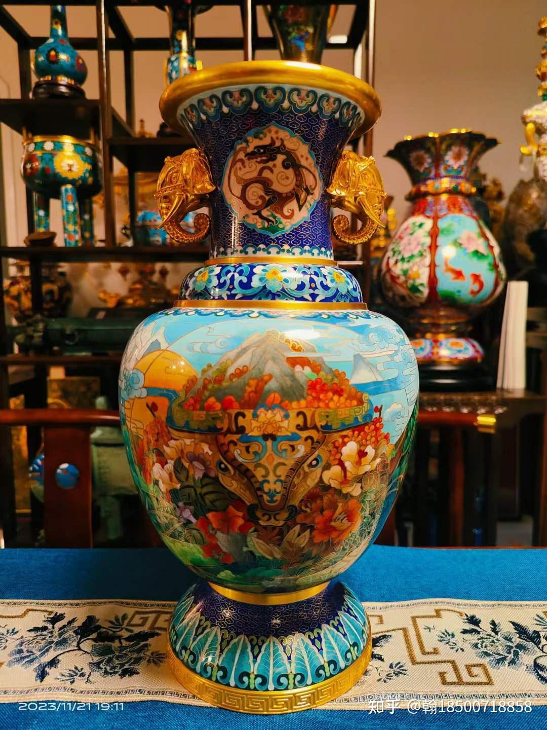 钟连盛李静大师景泰蓝《中国牛》千米铜丝勾勒中华崛起的盛世繁荣 景