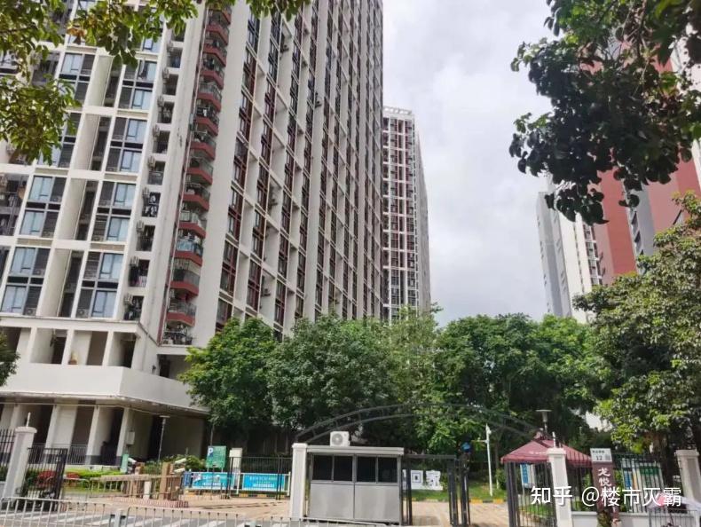最高跌了74.7%!深圳跌幅最惨的10大楼盘…… - 知乎