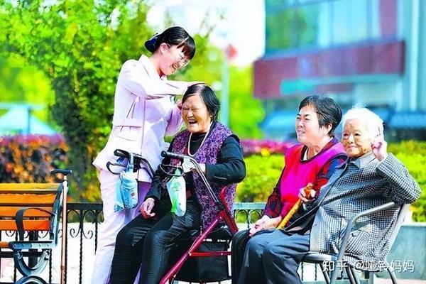 “新型养老”正流行,老了既不用住养老院还不用麻烦儿女,很惬意 - 知乎
