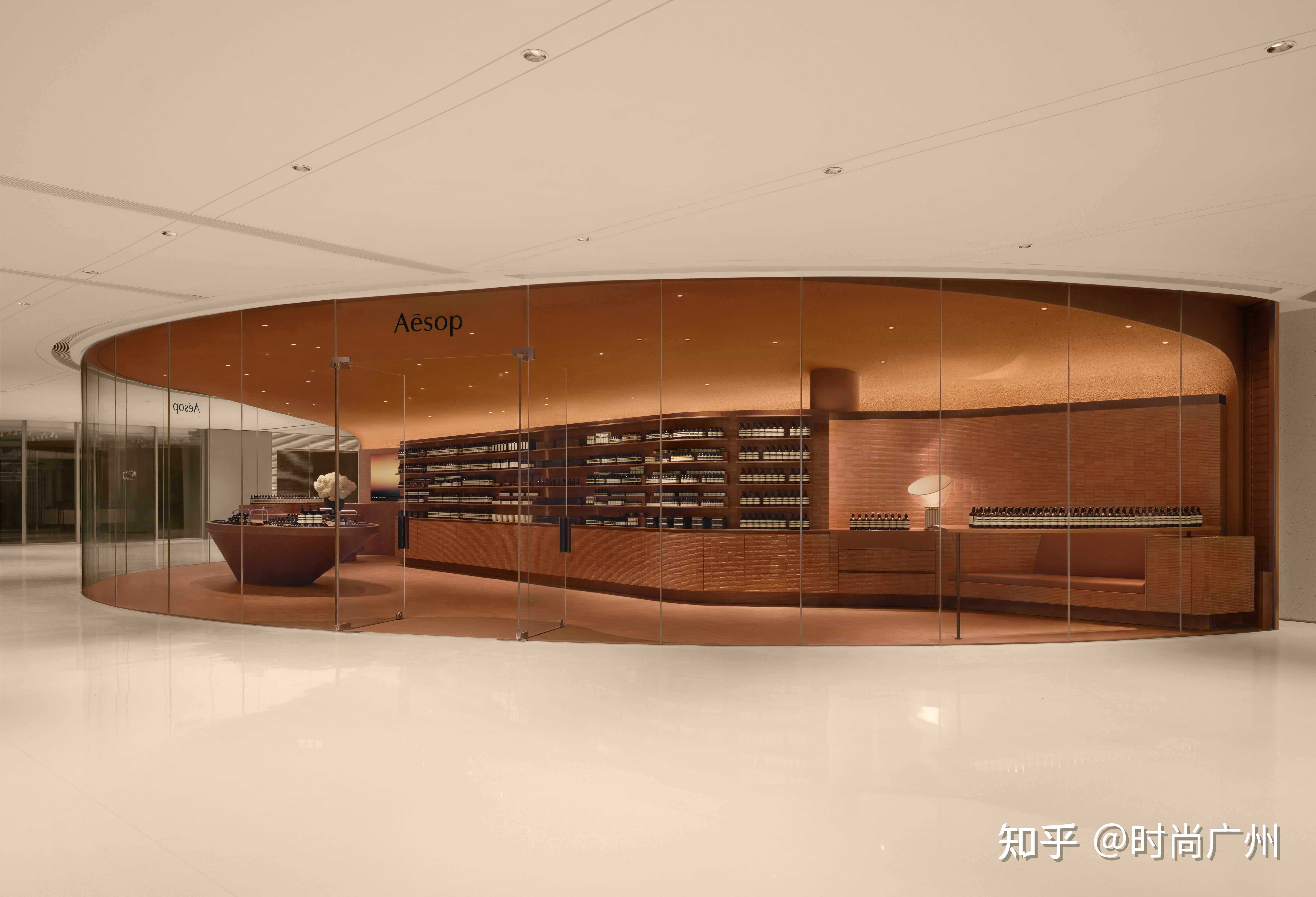 时尚媒体｜Aesop伊索在重庆商场里造了一口“窑”：当粗粝瑕疵成为最昂贵的空间资产｜广州时尚媒体 集团 传媒 Aesop伊索 - 知乎