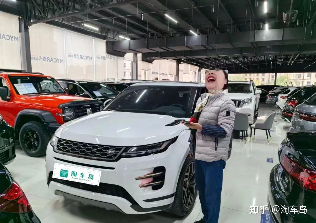 豪爽女士不到20万淘到二手路虎揽胜极光看看值不值