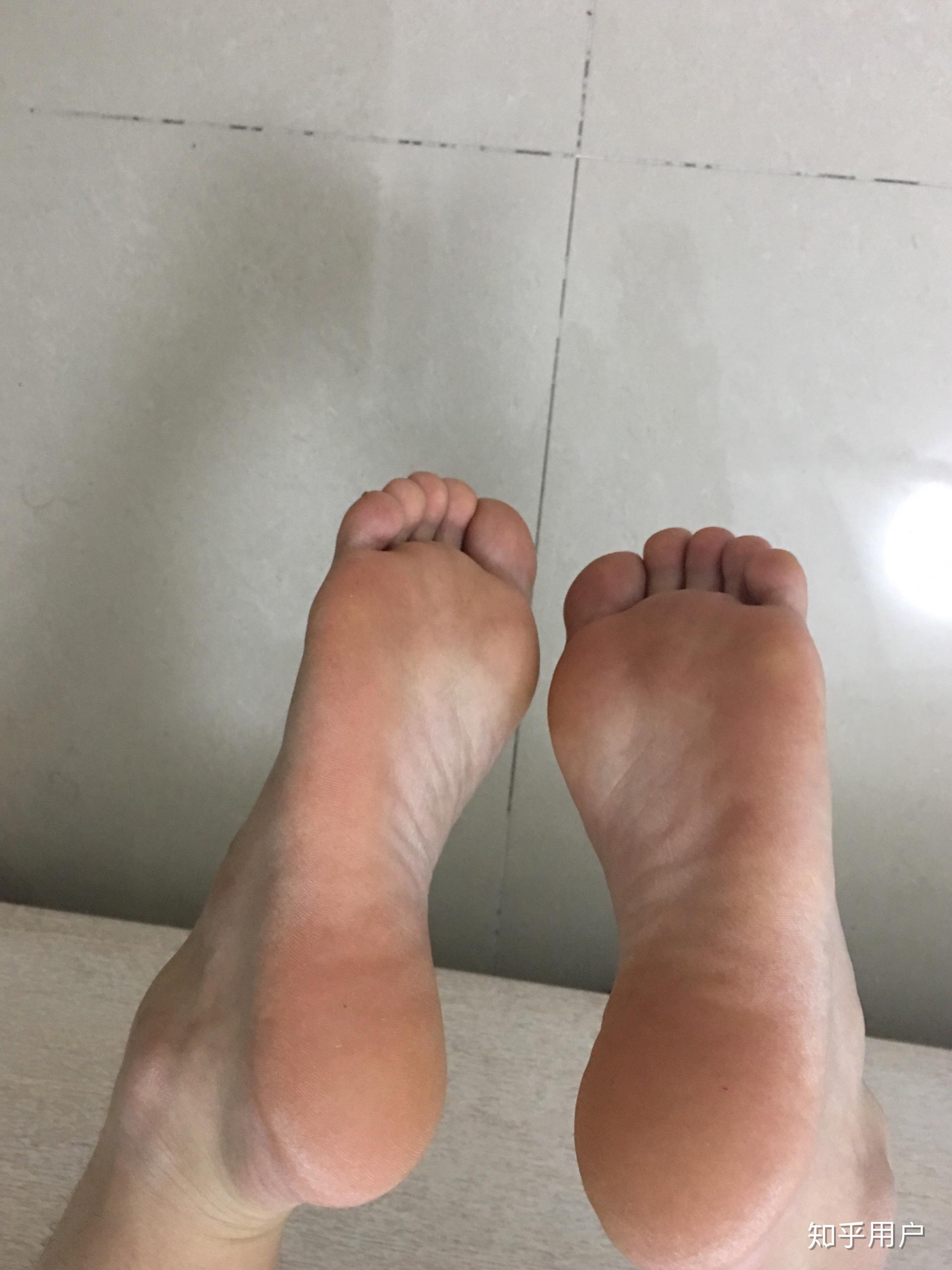 男孩子有一双好看的脚是一种什么样的体验