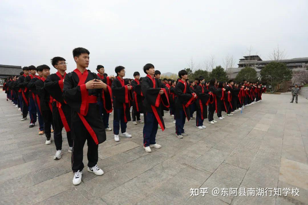 山东大学,尼山圣境,孔庙,沂蒙山.同学们去做什么了?