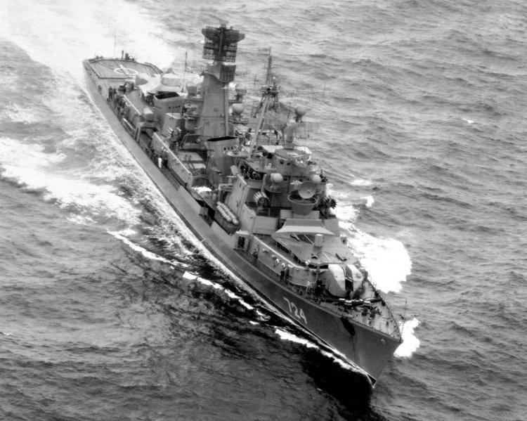 多桅杆神教开端——苏联61型卡辛级大型反潜舰