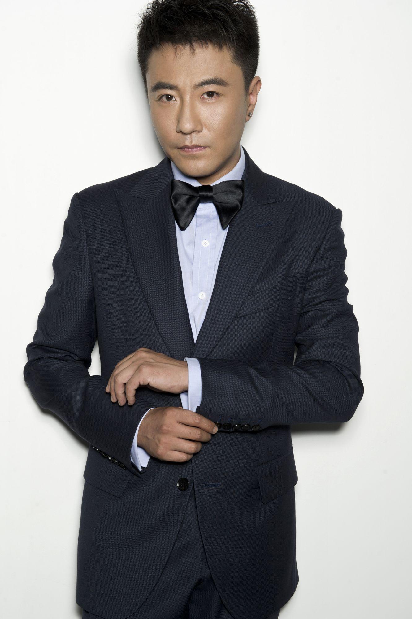 内地演技好颜值较高的大叔型演员有哪些