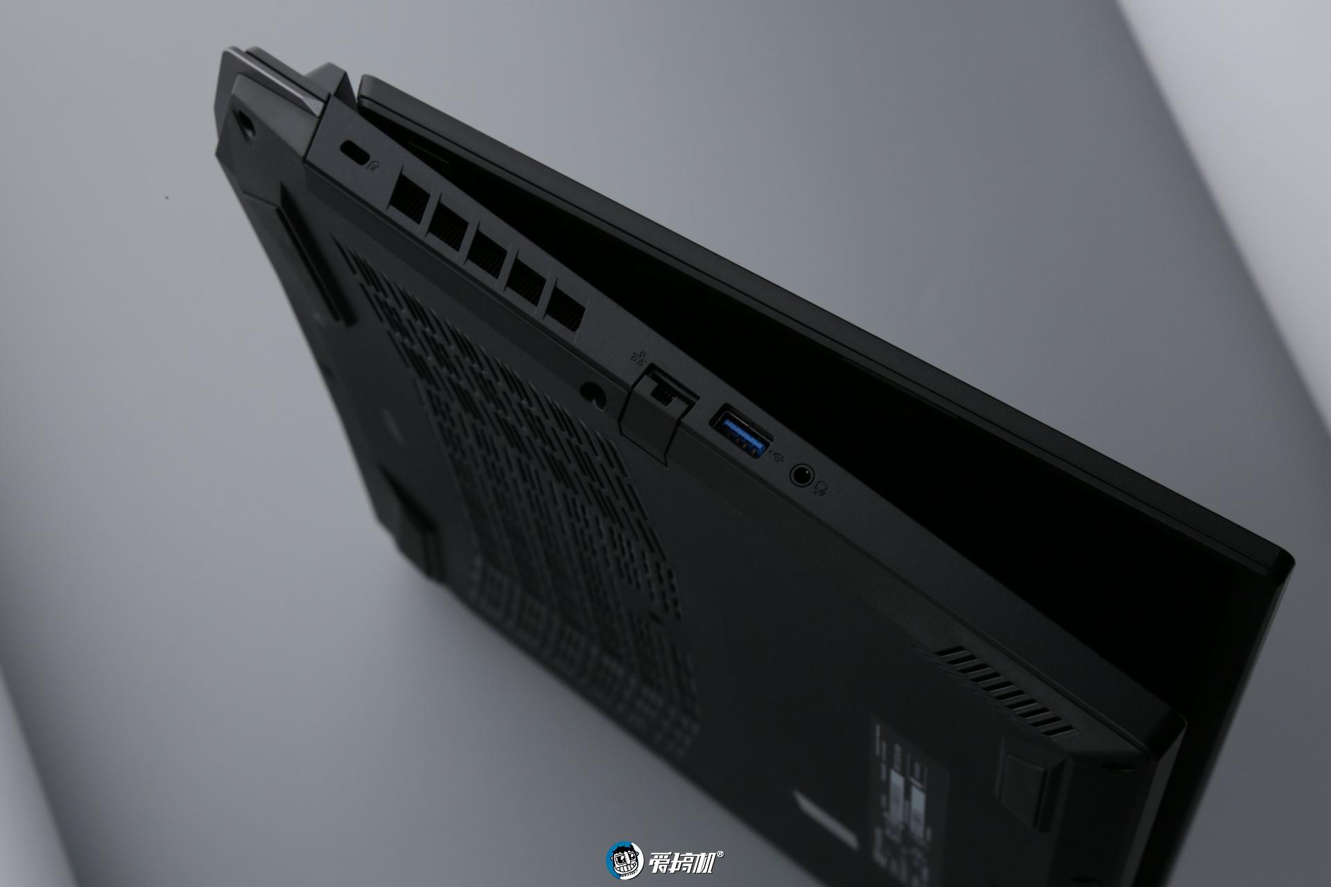 intel yes!宏碁暗影骑士·擎2022体验评测