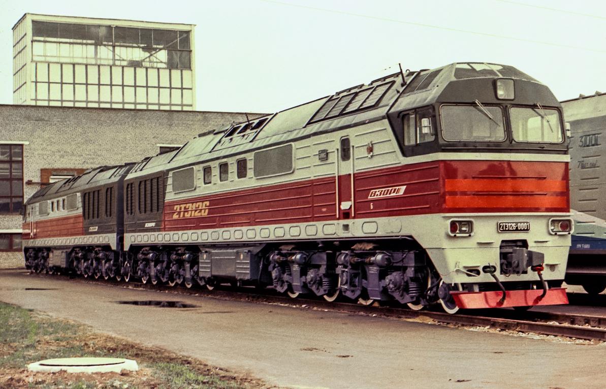 【铁道科普】苏联铁路的二十对轮——2te126型内燃机车