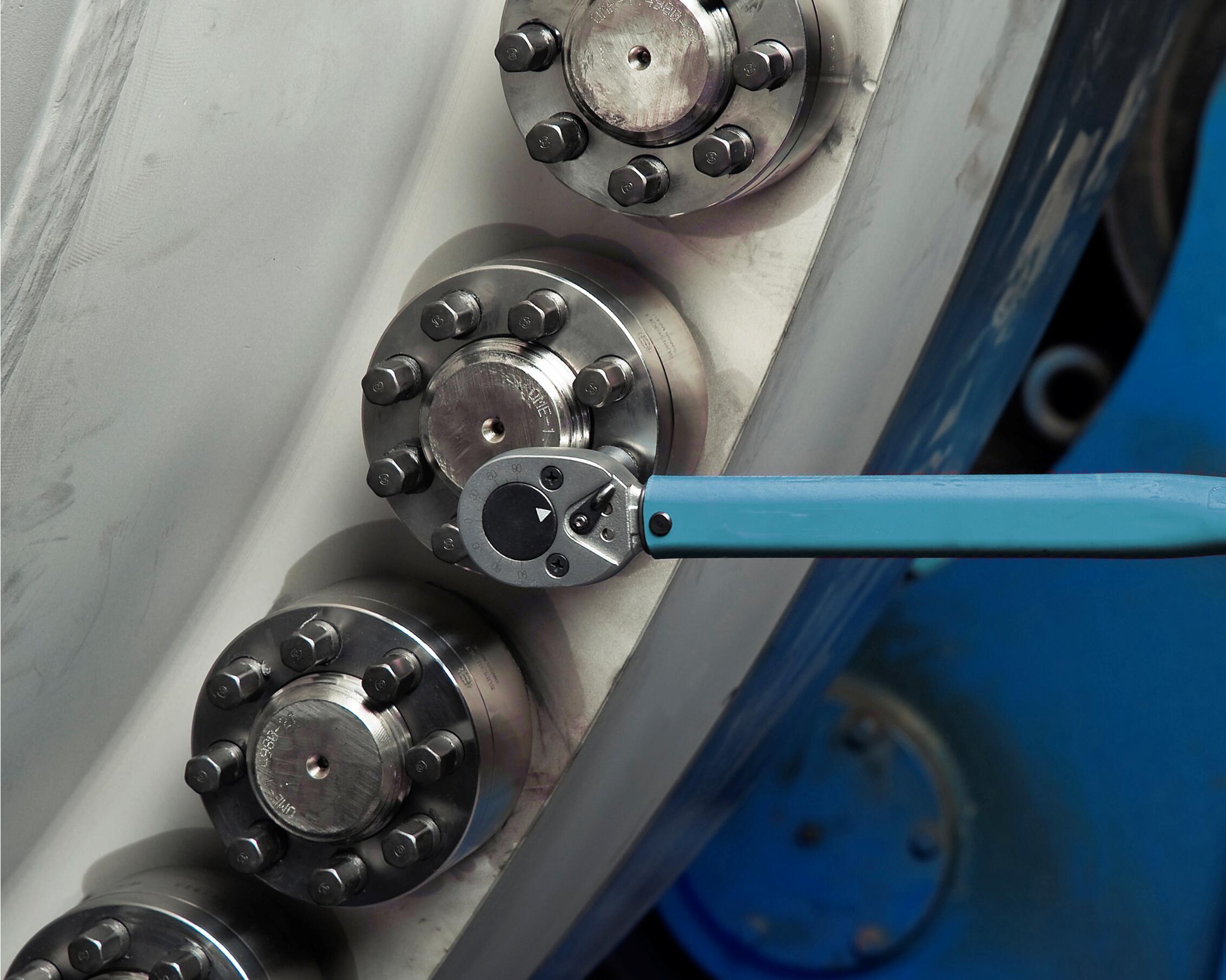 让大螺栓紧固更轻松一些吧