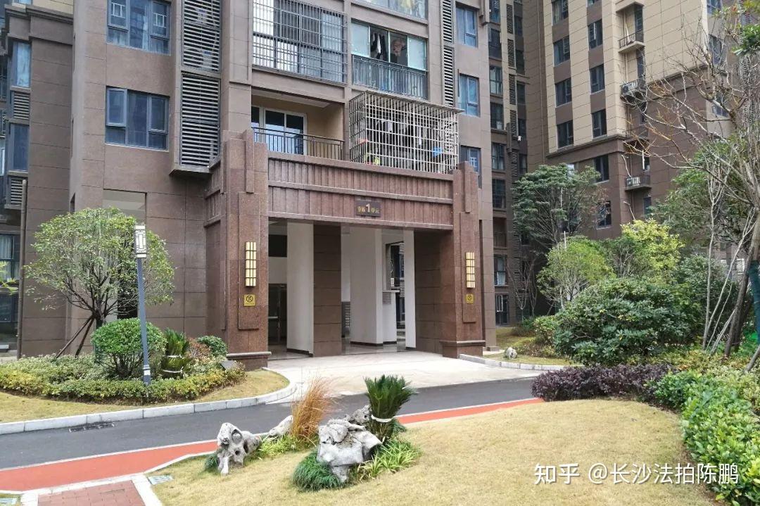 星沙地铁口荣盛花语城法拍:长沙县湘龙街道万家丽北路58号荣盛城10栋