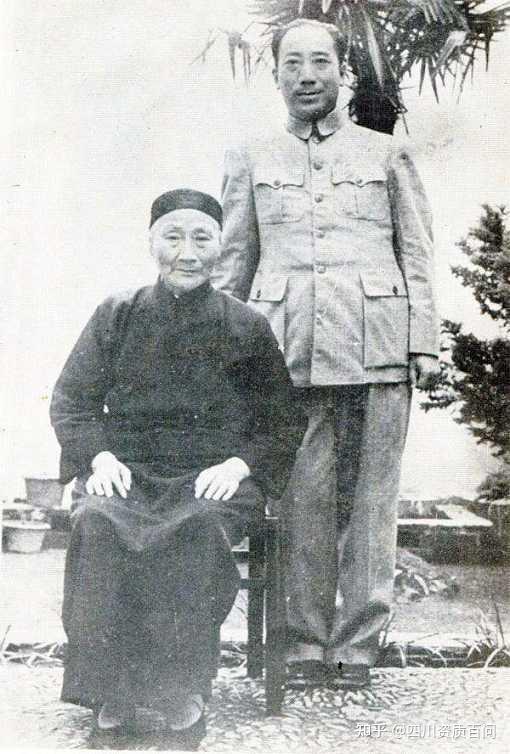 戴笠出事后不久,其祖母蓝氏也病故,戴藏宜为其大办丧事,因为蓝氏在