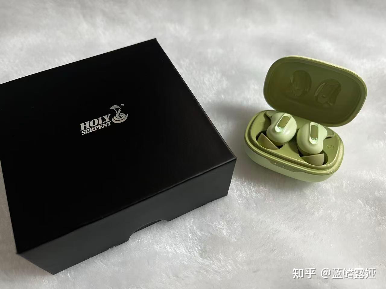 吃蚕豆,戴蚕豆,蛇圣小悠耳机,真的很青春!