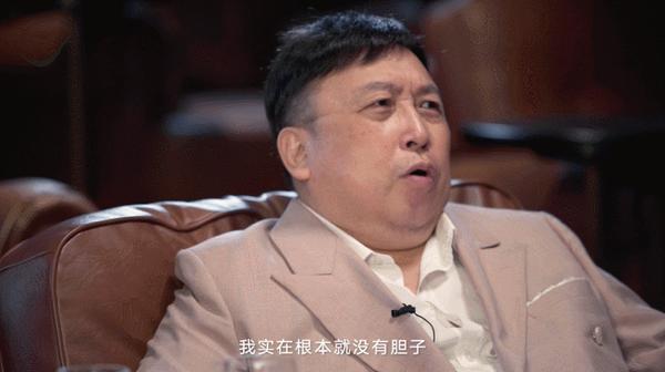 电影行业中龙争虎斗,电懋退场,邵氏与嘉禾两大巨头打得正热,诸如张彻