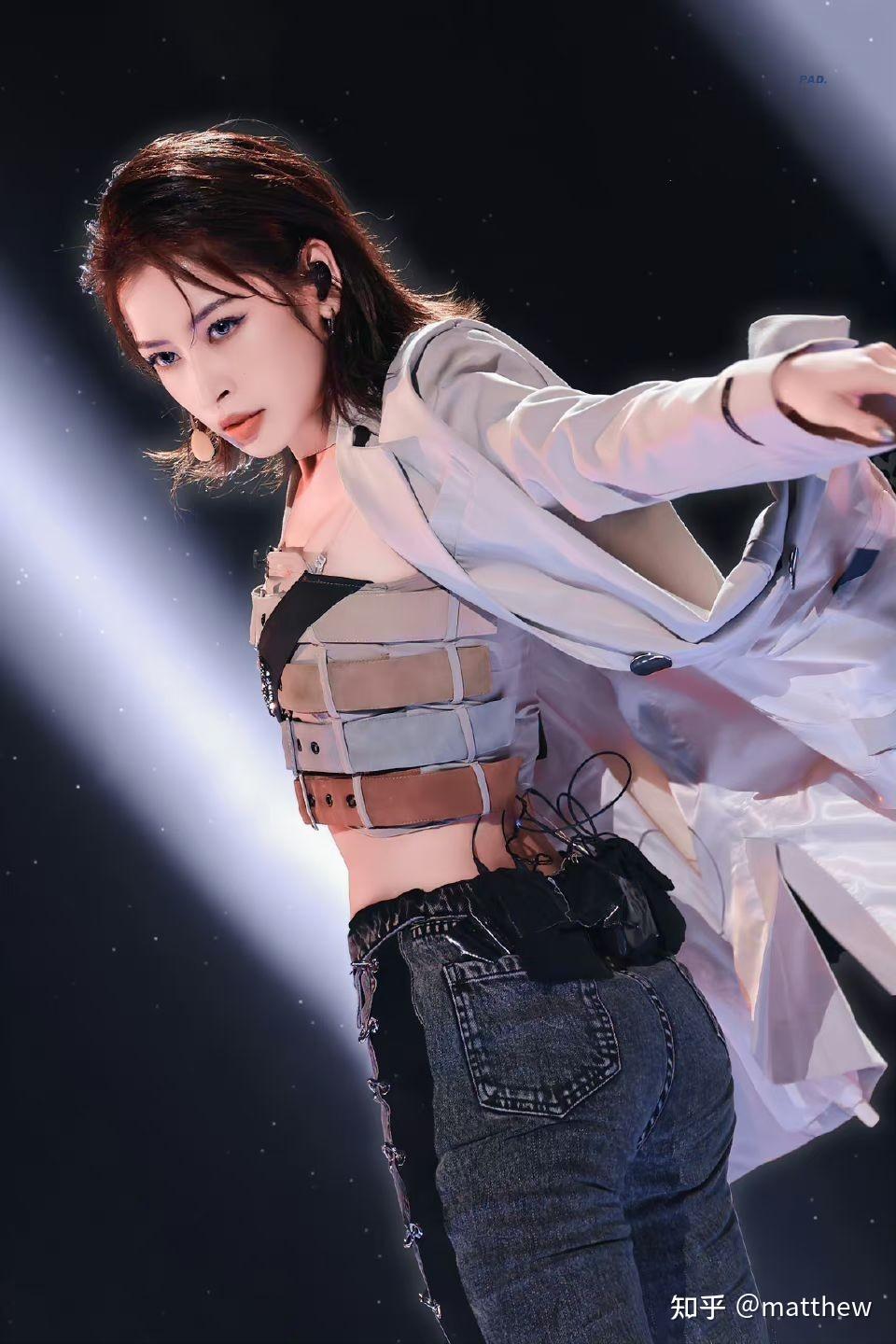 越南歌手芝芙在乘风2023年的比赛中获得了第六名取得了骄人的成绩