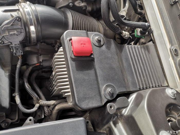 沃尔沃xc60两个电瓶的不同功能,值得一看