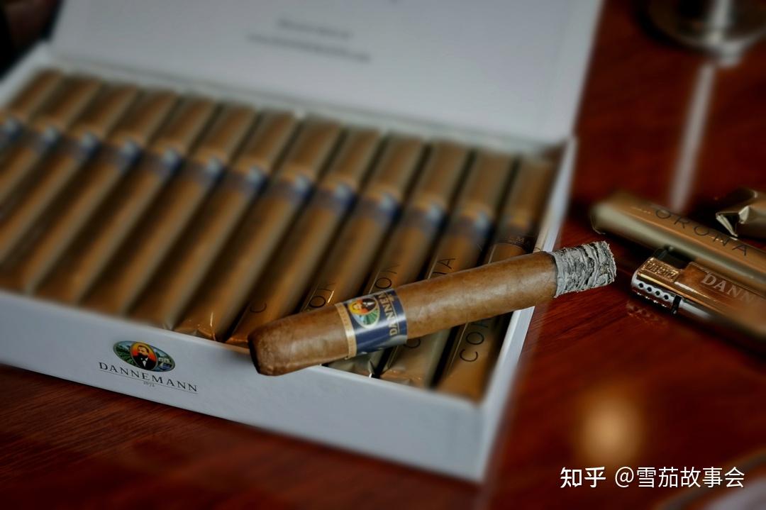 丹纳曼雪茄25支corona图片