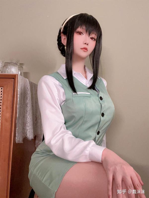 星之迟迟写真合集cos图片:约尔 OL制服 - 知乎