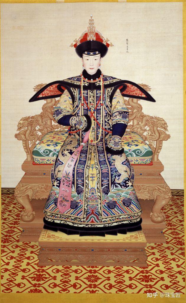 朝珠也分“男左女右”?清朝人早玩转