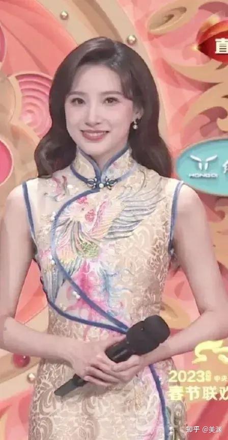 今年春晚新女神，穿泳裤身材被男观众惊叫起来