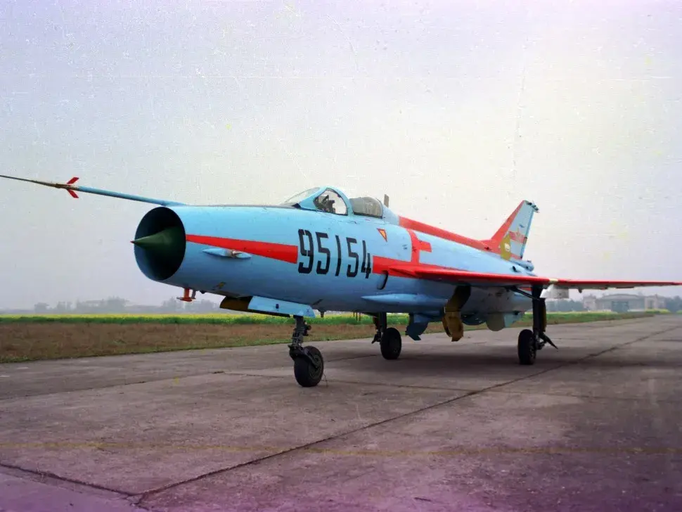 魔改歼7e首飞三十年你不曾知道的前世今生