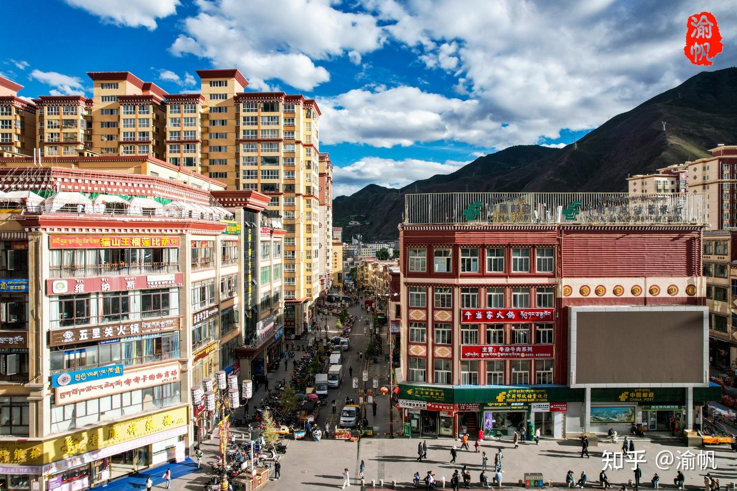 西藏第二大城市,两江交汇高楼林立,辖区比重庆还大却被称小重庆