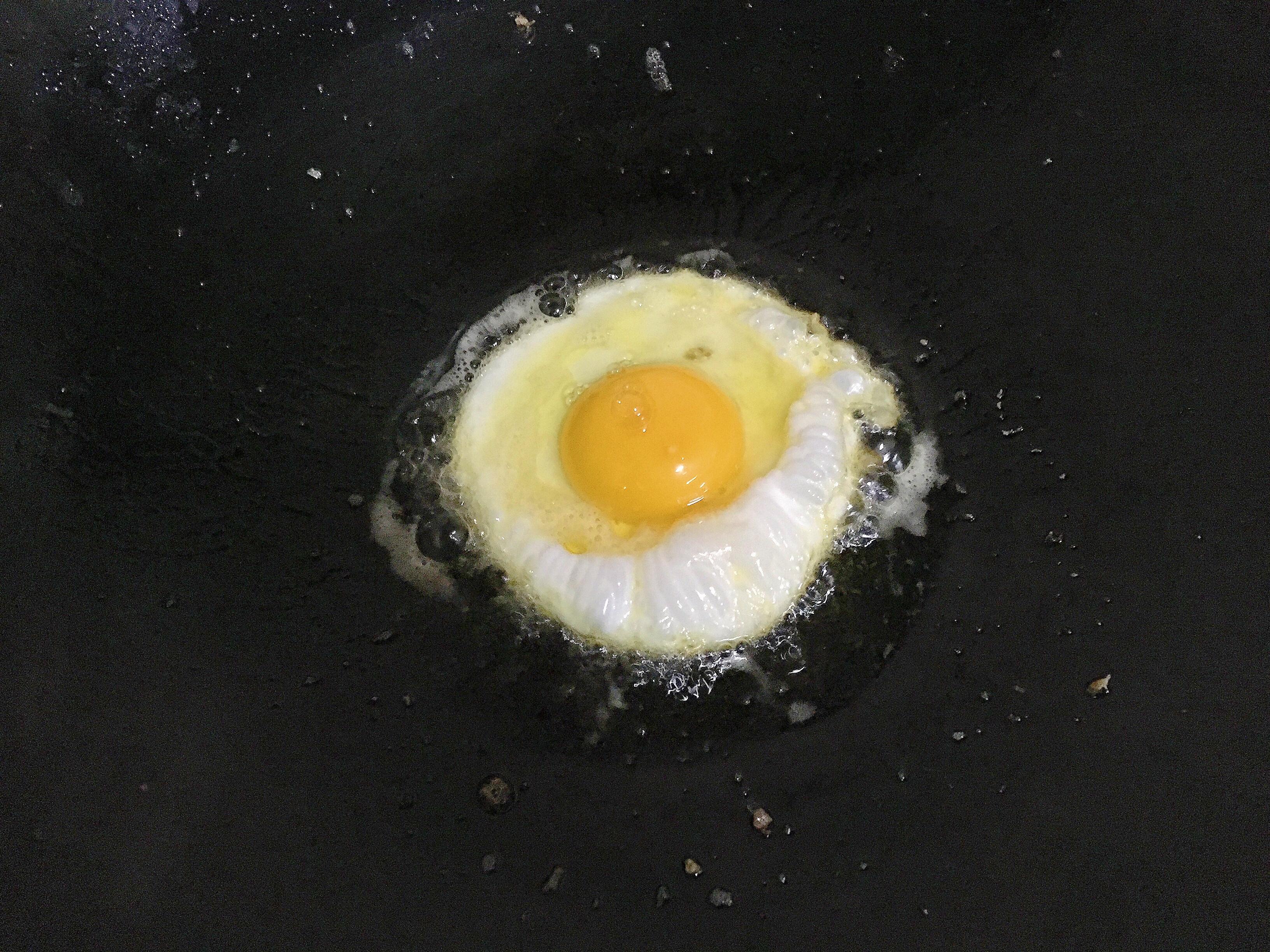 青椒荷包蛋怎么做_青椒荷包蛋的做法_豆果美食
