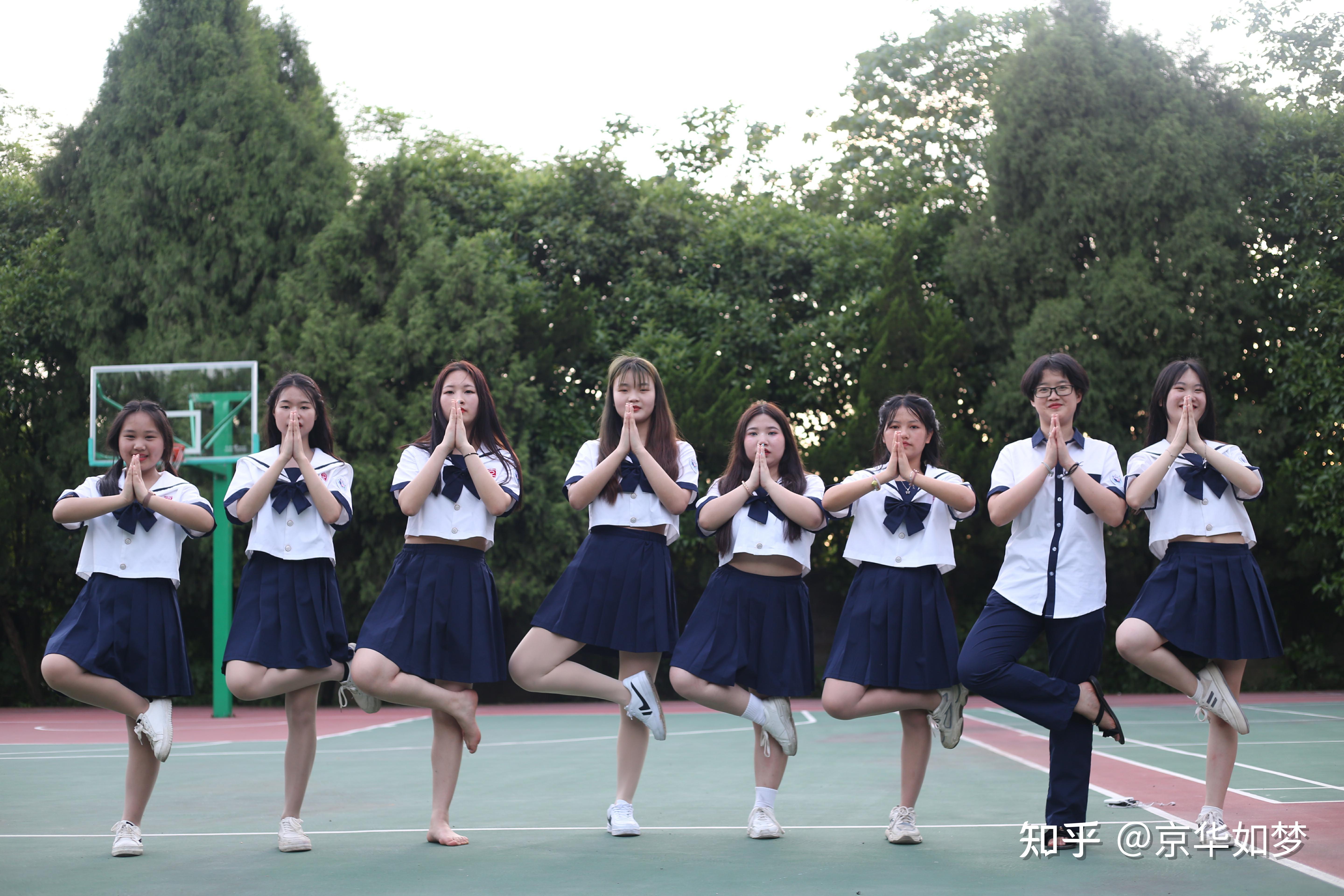 你的校服好看吗?岳阳服装设计学校校服的青春之美