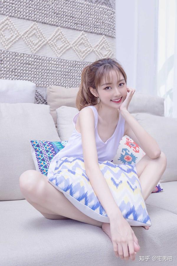 清纯丨居家小妹期待与你如期而遇 - 知乎