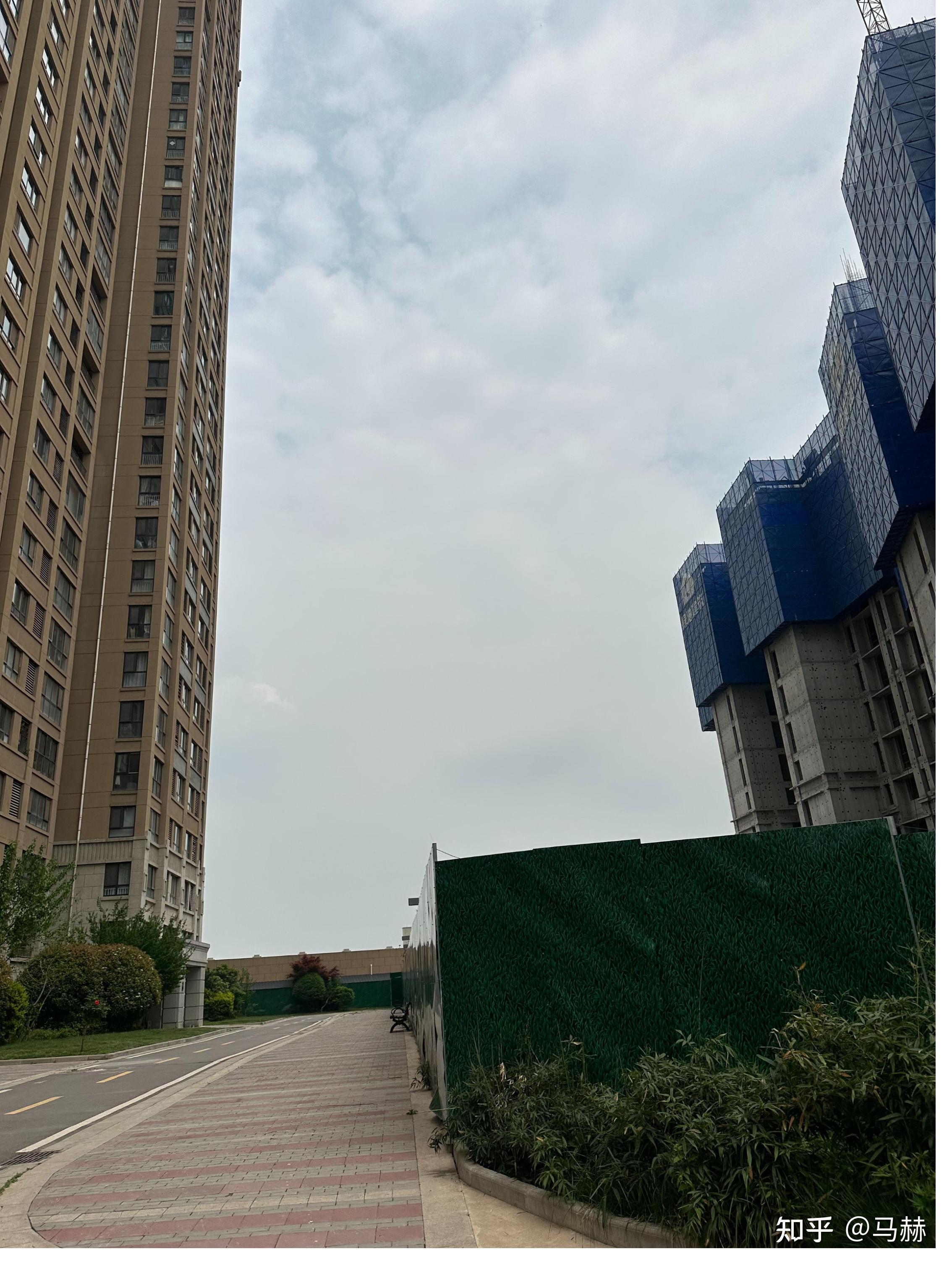 西安小区巡礼之100(绿地曲江名城)