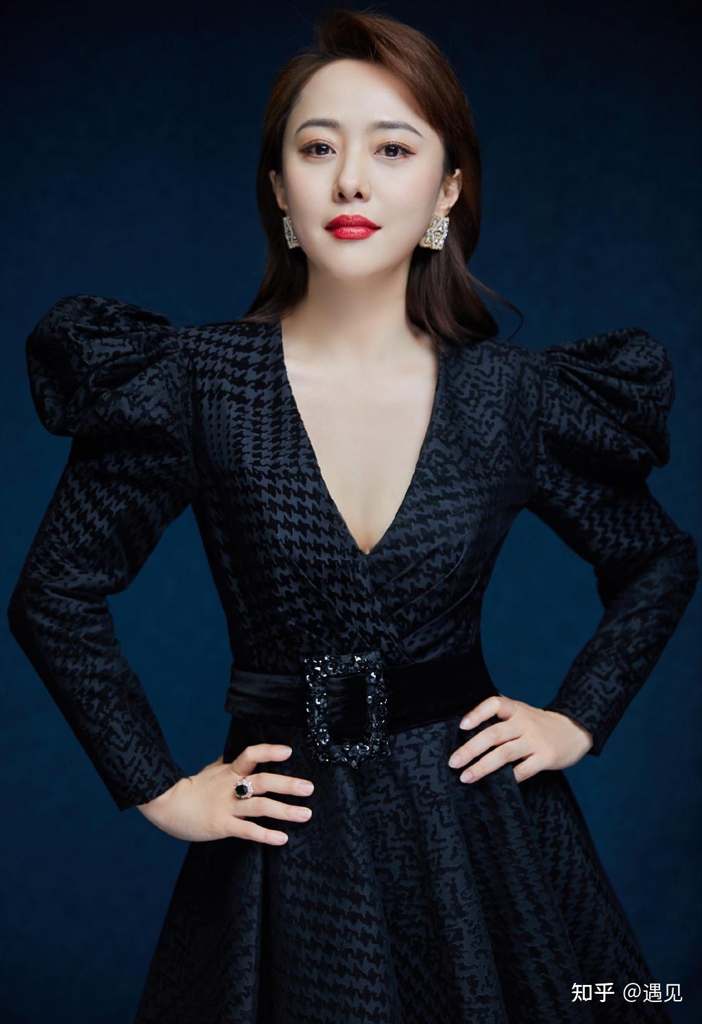 第一次亲密接触后嫁大12岁央视名嘴沙桐刘园园为爱有多勇