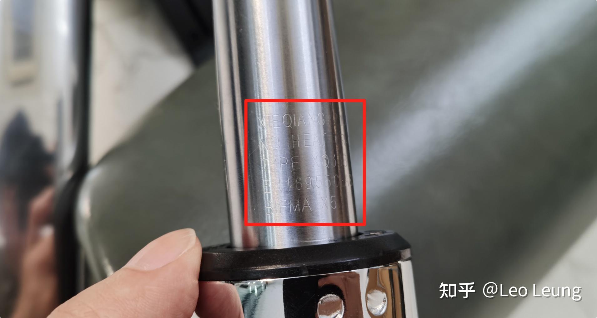 开箱全家福气杆上有bifma认证钢印pu静音滚轮也很有质感