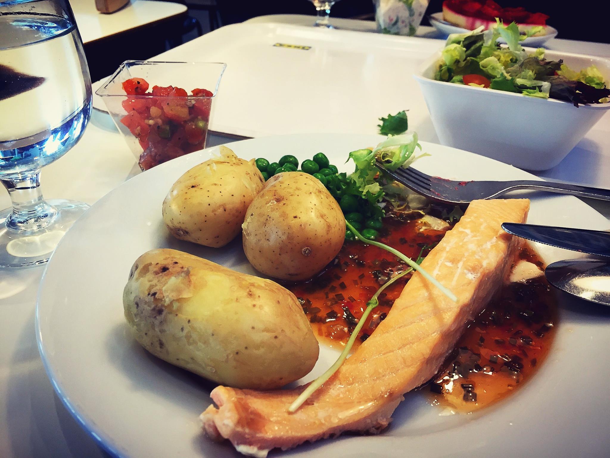 品味瑞士 Angela's Taste of Switzerland: *瑞士家常菜* 牛絞肉通心粉 (Gehacktes und Hörnli)