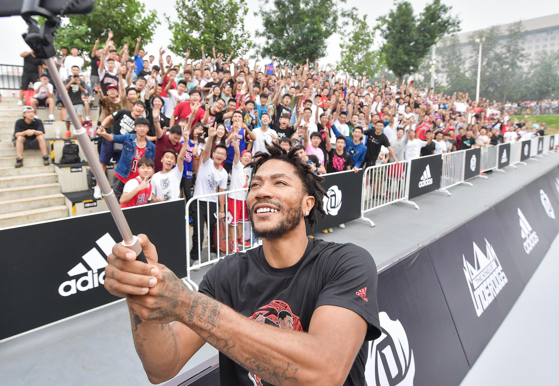 罗斯中国行为什么哭了