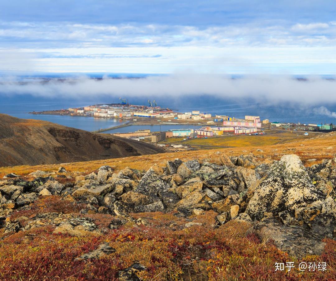 (冬季的楚科奇半岛佩韦克港) (图片:shutterstock@vladimir sevrinov