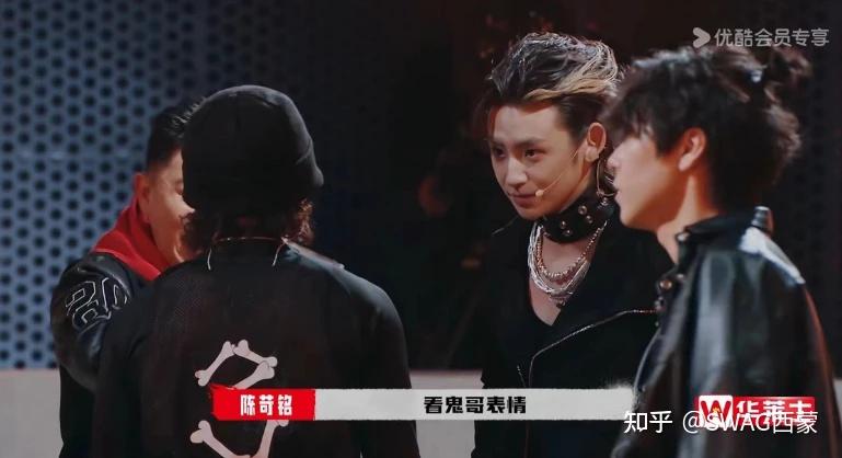 有点欠妥了,毕竟为了帮自己兄弟,小鬼和欧阳靖"三个合同"都给到这了