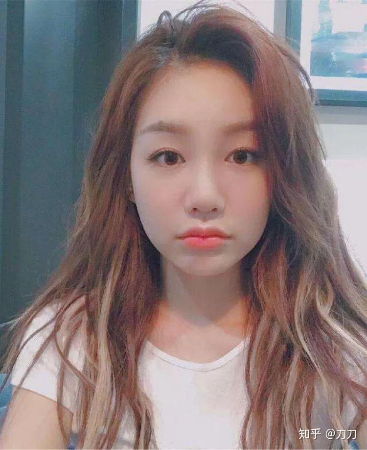 发际线高额头也高的女生适合什么样的发型内附大量明星参考图