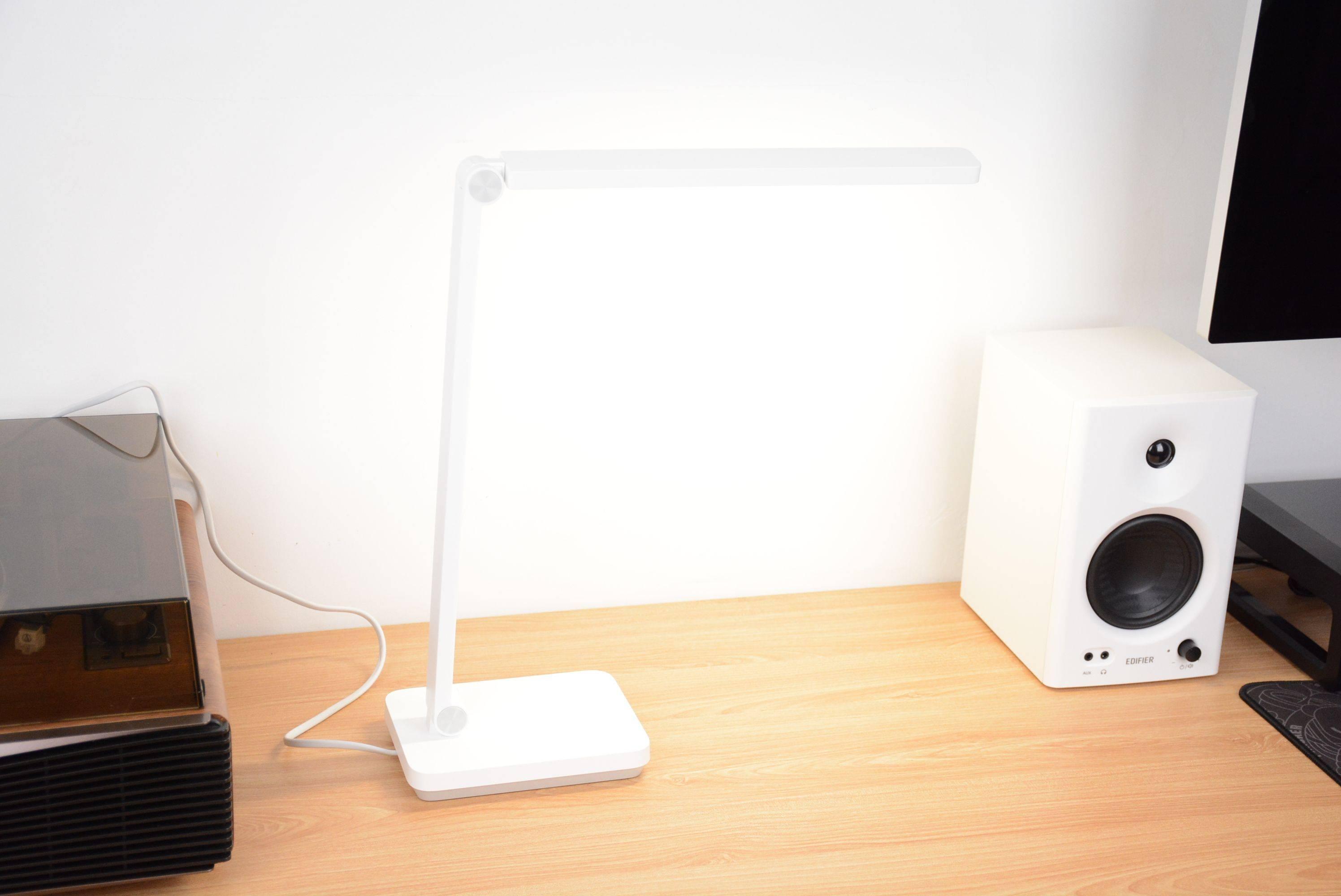 国标 aa 级 防蓝光:米家台灯2lite评测