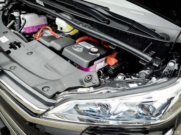5l的自吸混动发动机,燃油机最大马力117匹,最大功率86kw,最大扭矩198