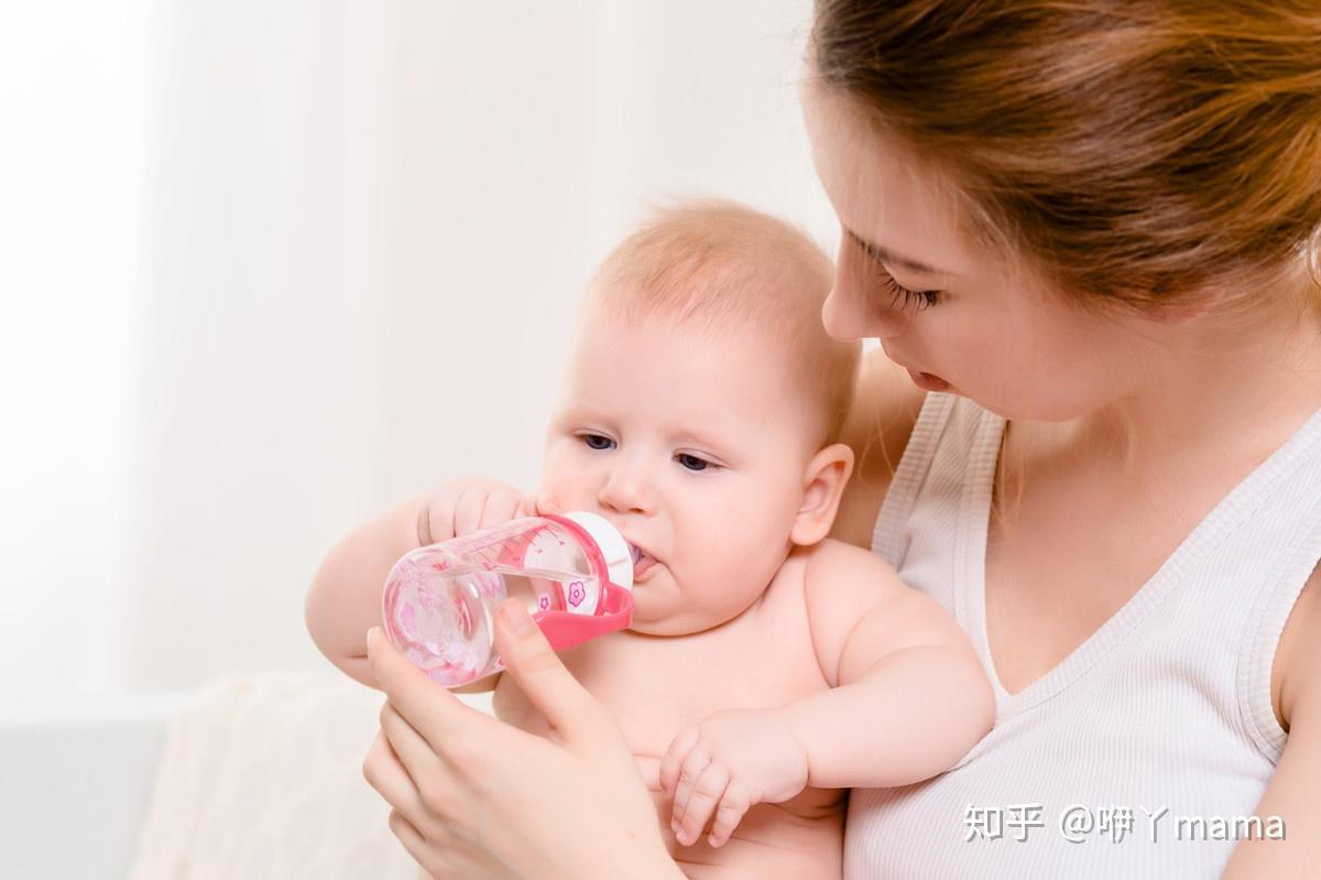 母乳喂养图片素材-编号35882104-图行天下