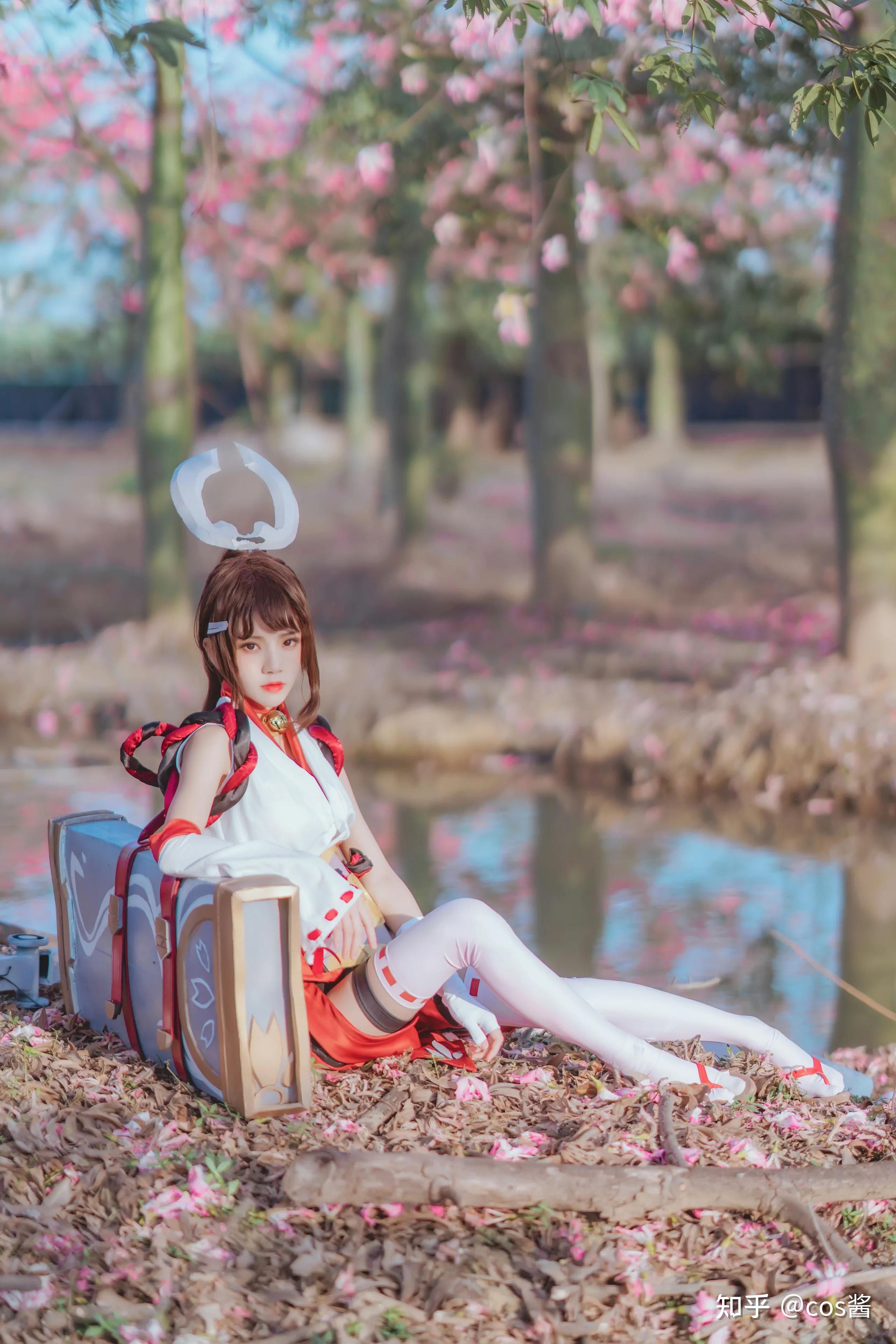 桜桃喵 - 花见巫女 cosplay美图 cos酱写真套图合集 福利在线看 - 知乎