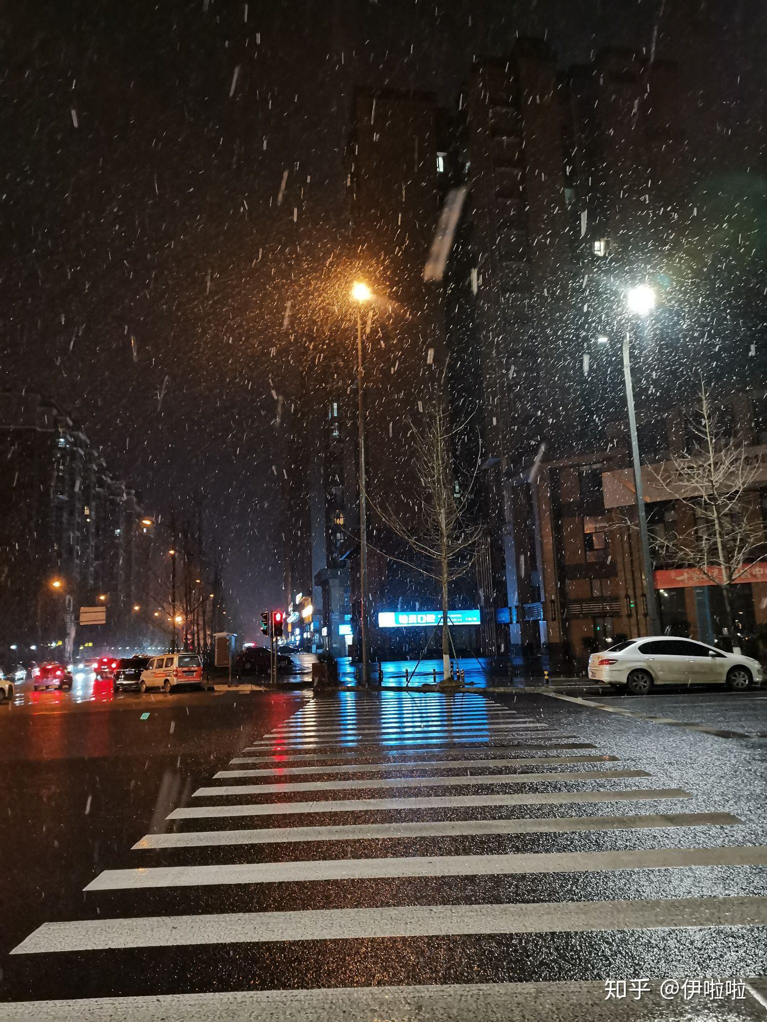 如何看待成都下雪上热搜