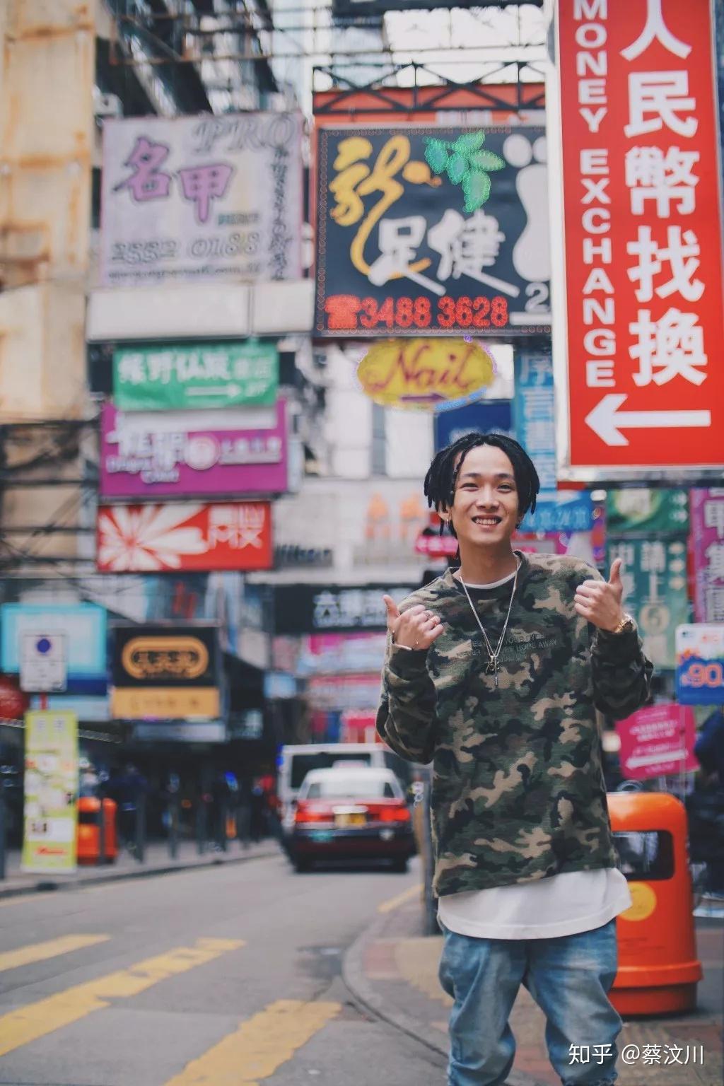 最酷rapper亲身示范教你拍出最帅skr人的嘻哈风照片