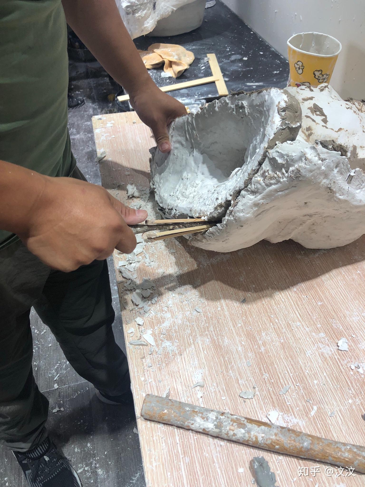 本人亲身学特效化妆的经历