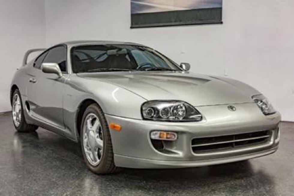 年前的这款丰田车 竟然被卖出了351万的高价 知乎