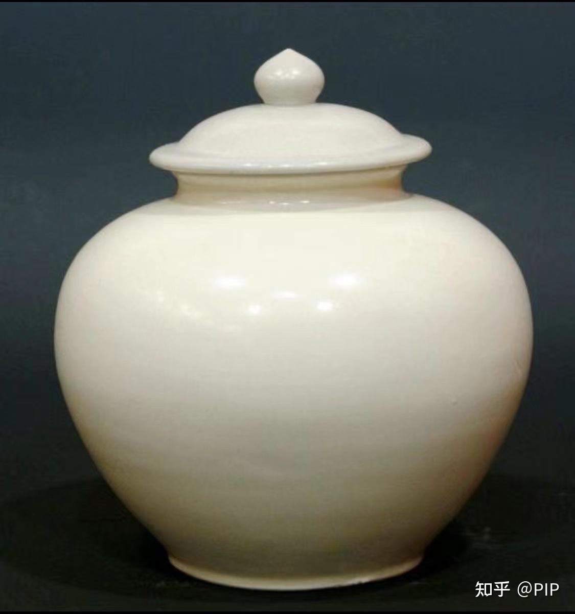 流域大量烧制白釉瓷,如河北的邢窑,磁州窑,定窑,河南的巩县窑,鹤壁窑