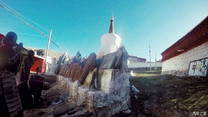 同趣游记川西环线02俄洛碓的康巴汉子村寻找风口的秃鹫