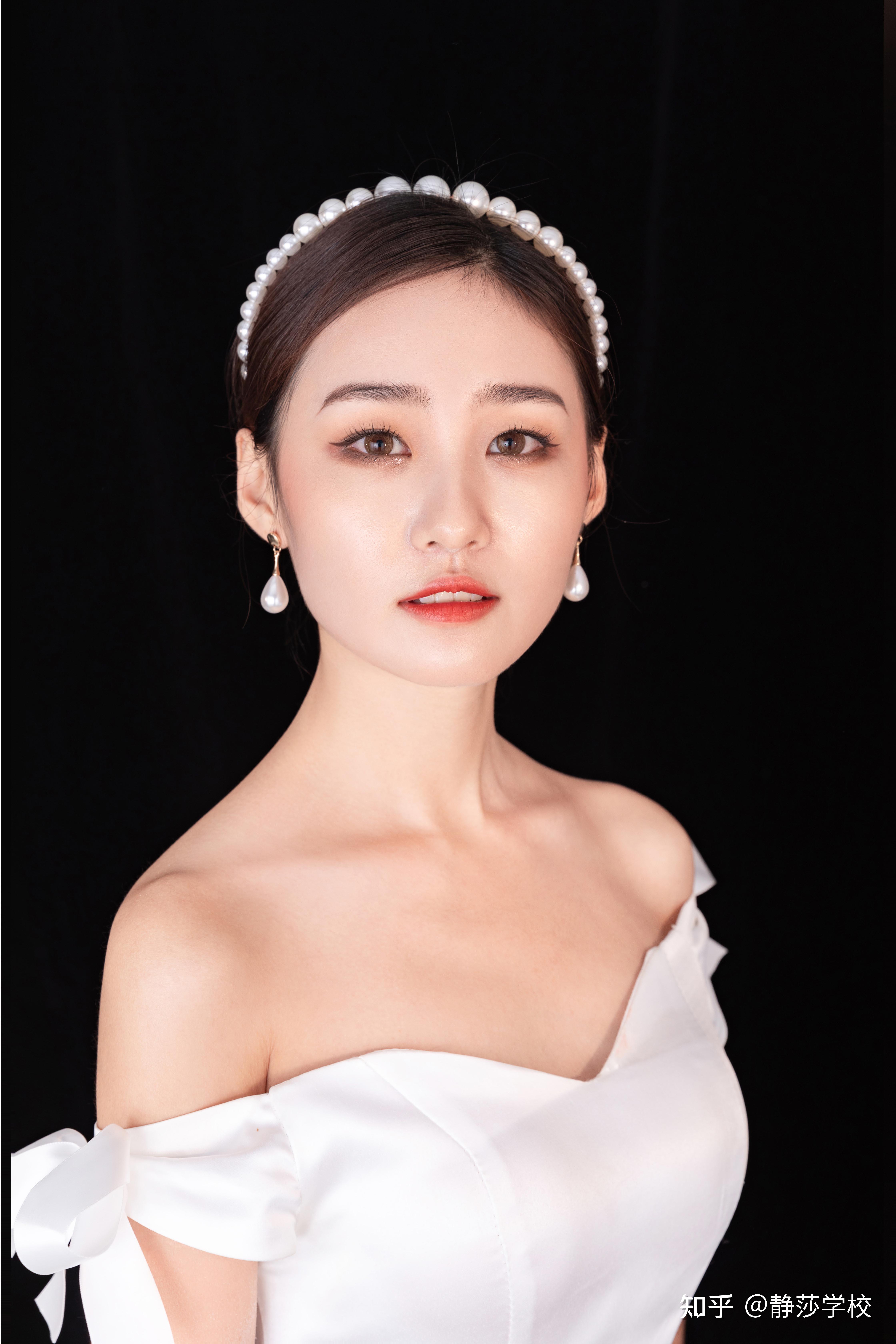 想做新娘化妆师新娘跟妆妆师的快来学